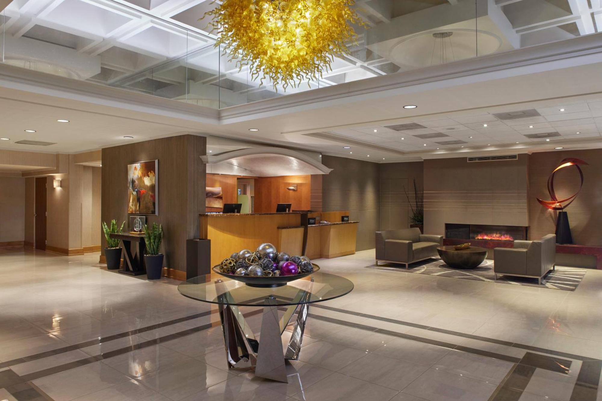 Doubletree By Hilton Akron Феърлоун Екстериор снимка