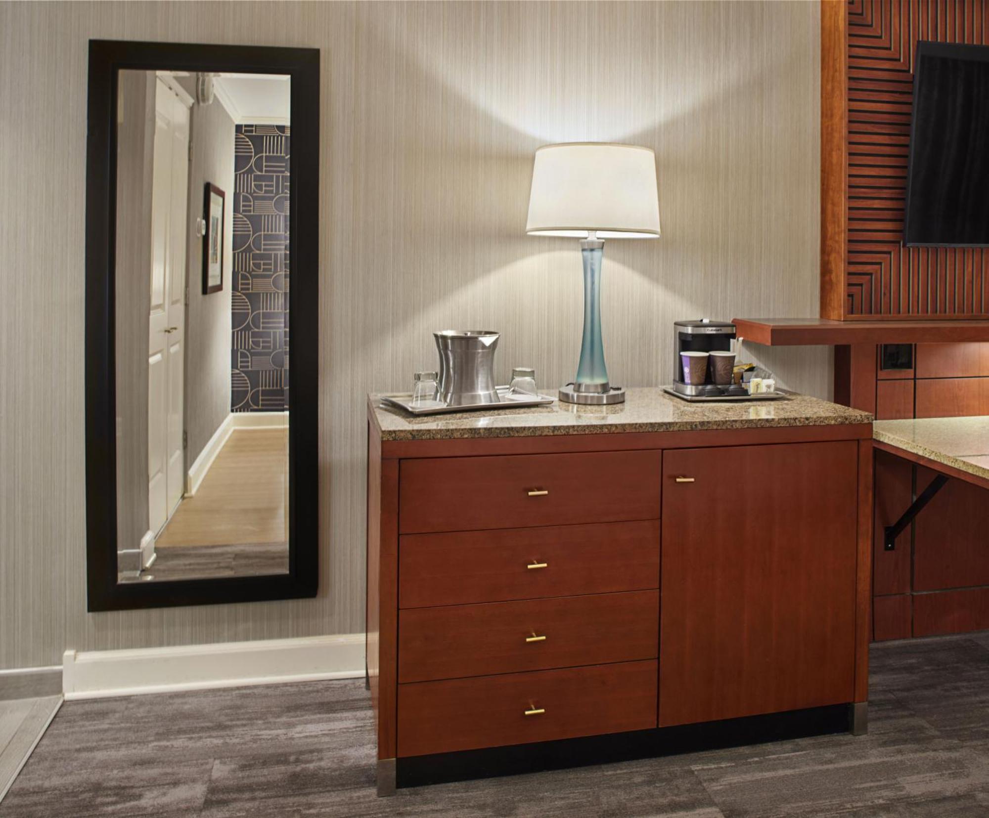 Doubletree By Hilton Akron Феърлоун Екстериор снимка