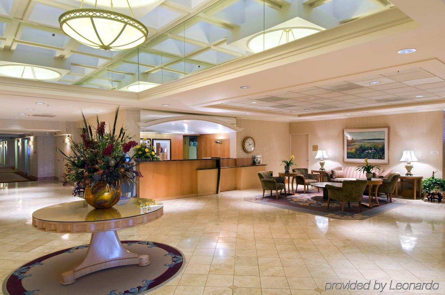 Doubletree By Hilton Akron Феърлоун Интериор снимка